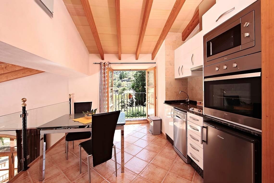 Cocina de un apartamento de Sa Màniga