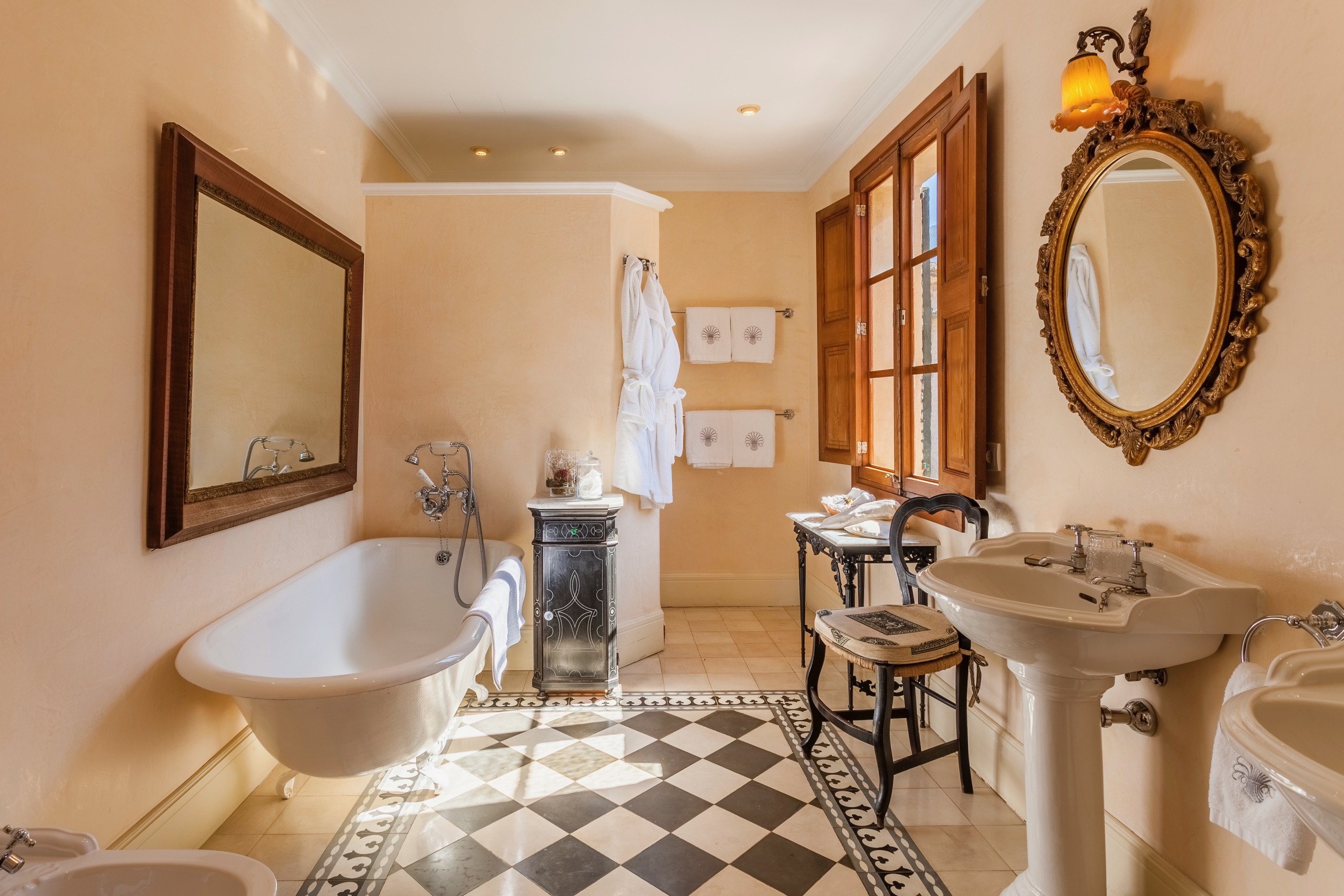 Baño de la suite Salvia