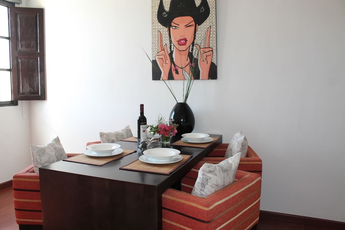 Loft con cocina y zona de estar