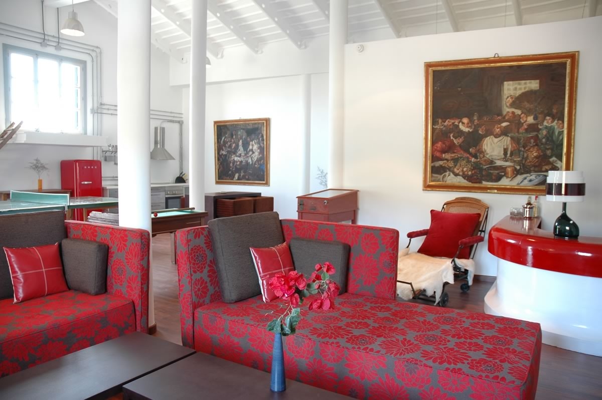 Salón de un loft de Canet
