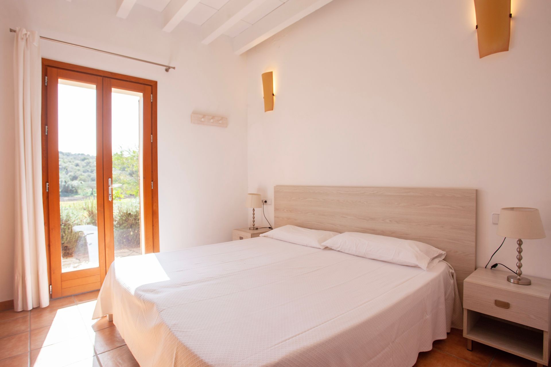 Dormitorio de un apartamento de la finca