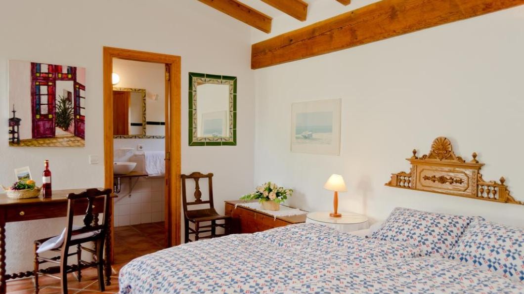 Dormitorio con baño de s’Horta