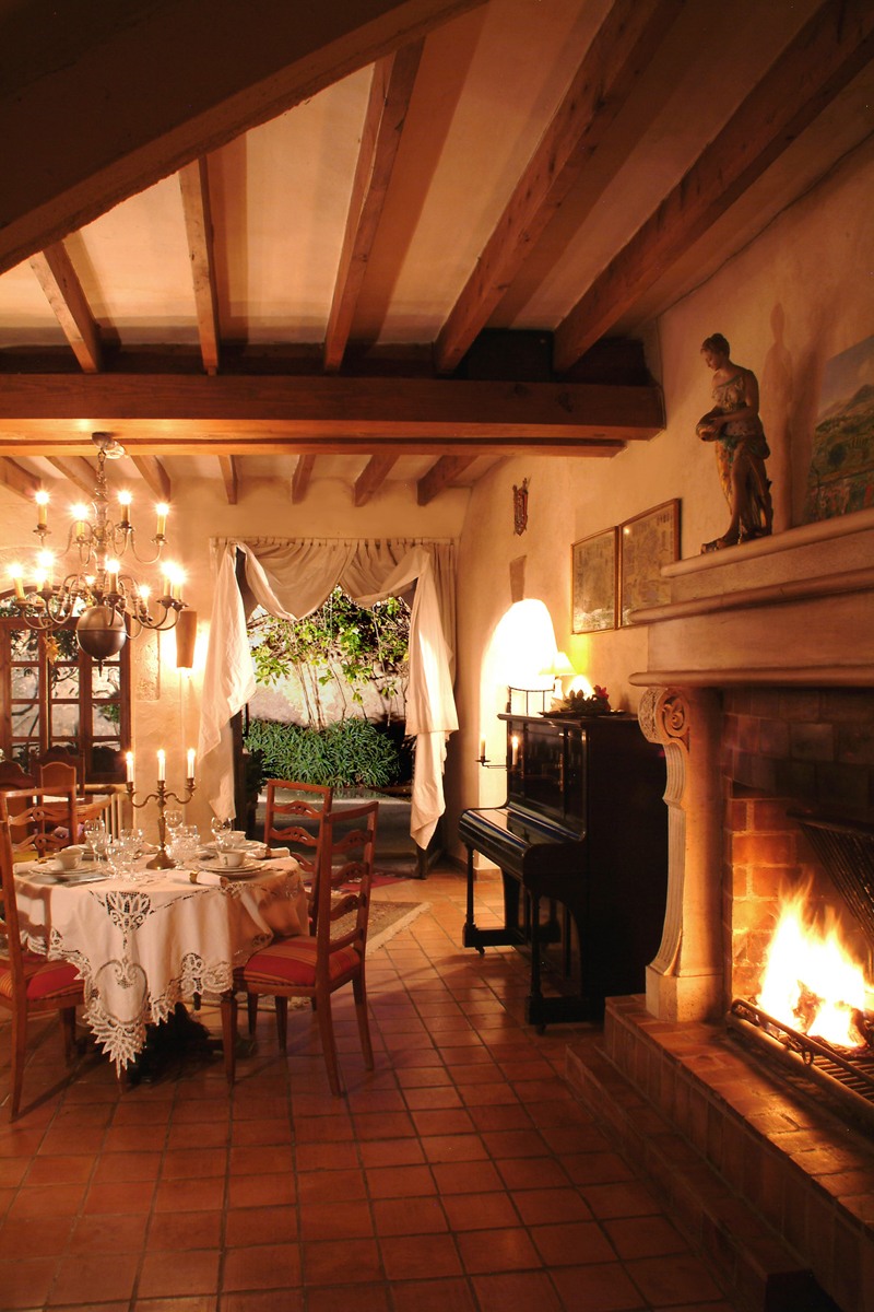 Salón con chimenea de Son Bauló