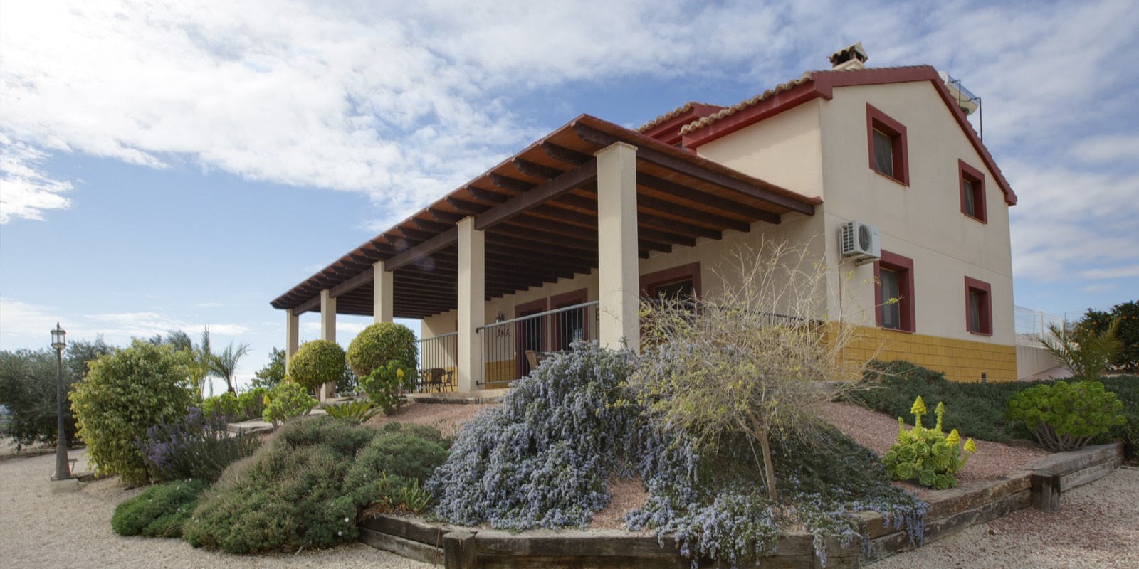 Vista lateral de las casas