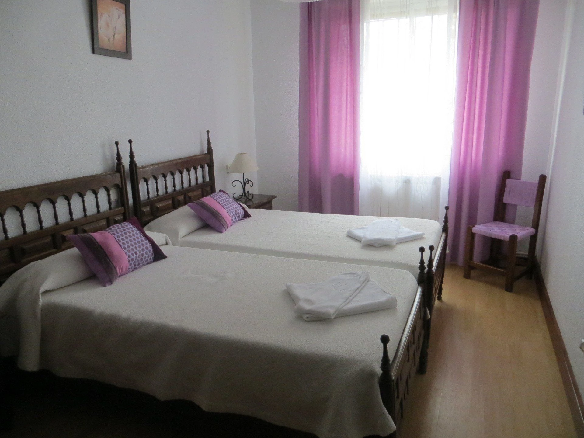 Dormitorio doble de Etxarrienea I · Etxarrienea, Salinas de Oro