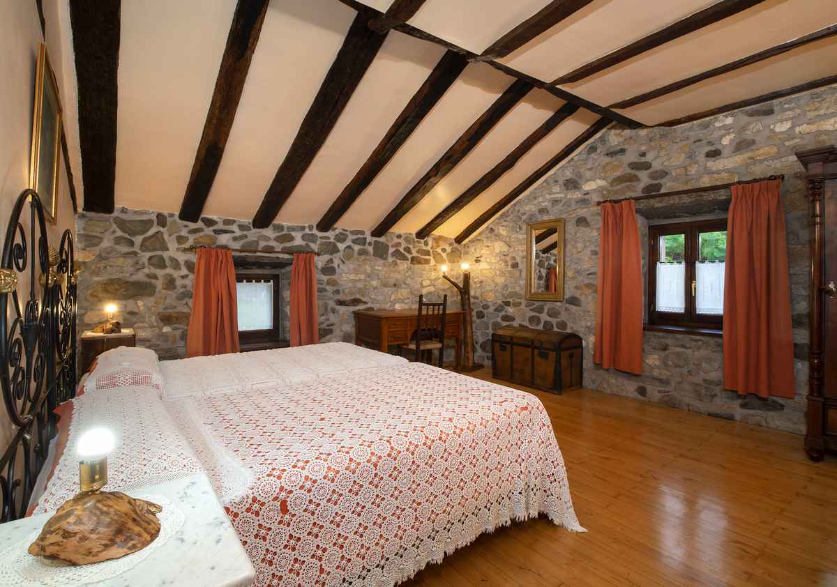 Dormitorio de Jauregia II · Jauregia I y II