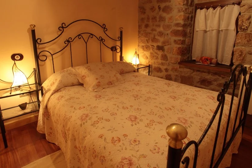 Dormitorio de la habitación Otoño de Casa Rural La Galana