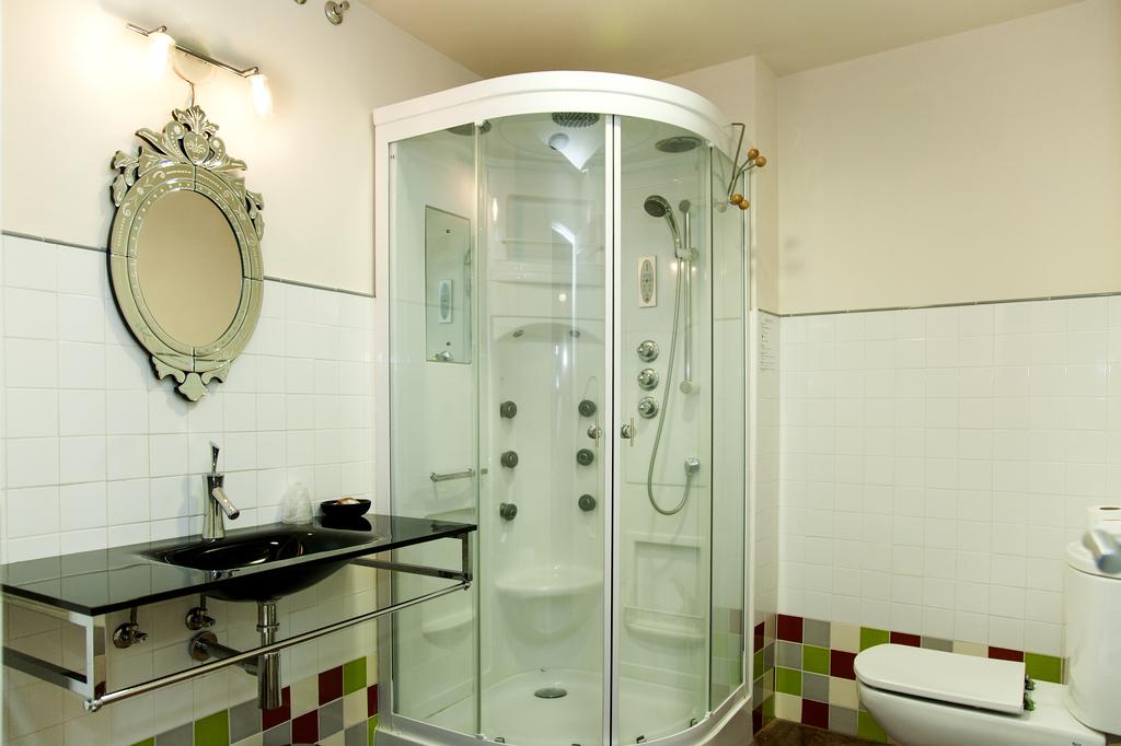 Baño privado con ducha de hidromasaje