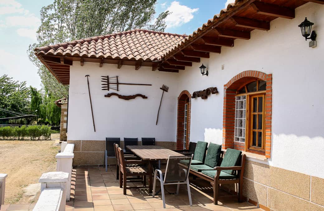 Terraza amueblada de Casa Rural La Viña