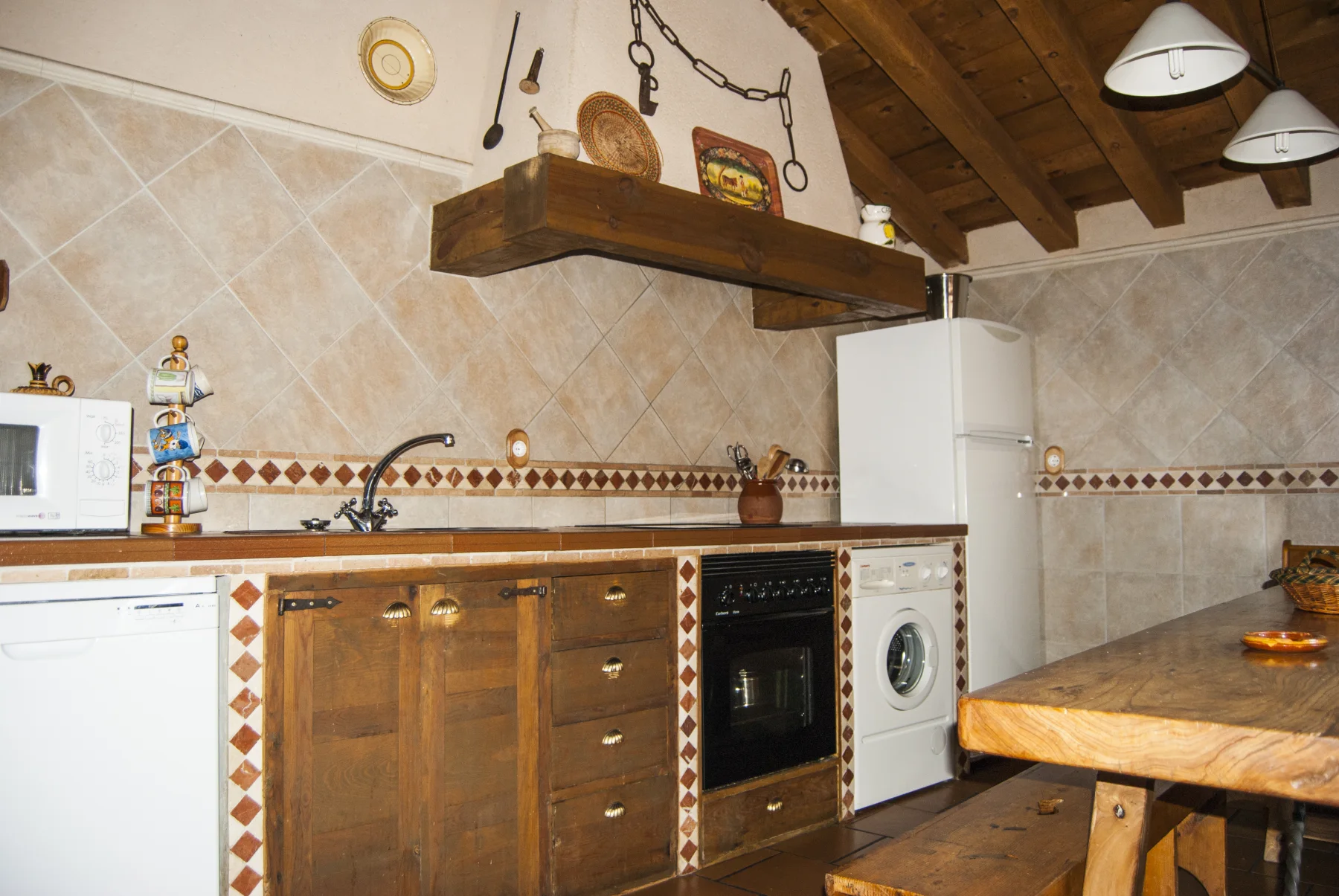 Cocina equipada de la Casa Rural La Fuente