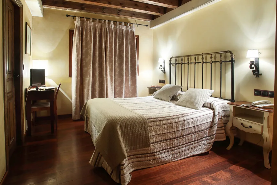 Dormitorio de la habitación 1 de Posada Real Los Templarios
