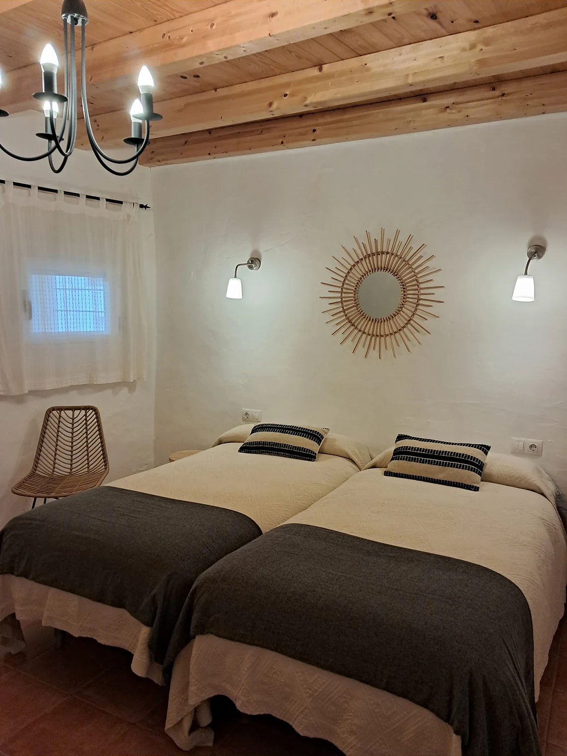 Dormitorio con dos camas