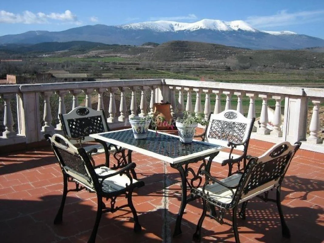 Terraza del apartamento con vistas al Moncayo